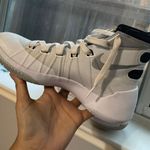 Nike 2015 Hyperdunk Basketball Shoes Photo 1