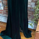 Jenny Yoo  Cybill One Shoulder Dress with Slit in Emerald Green Size 8 Photo 4