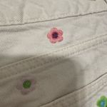 PacSun White Floral Embroidered Size 25 Women's Shorts Photo 2