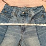 American Eagle Woman’s  Vintage High Rise Two Tone Fringe Button Fly Jeans Size 6 Photo 7