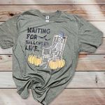 Gildan Waiting for Halloween‎ Like Green Unisex Sizing Photo 0