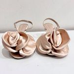Pelle Moda Uzma Satin Floral Slingback Pump Heels Champagne Pink Women's Size 10 Photo 1