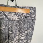 Nike  Dri-Fit Leggings Light Gray Geometric M Photo 3