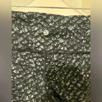 Lululemon  Featherlight Tights Leggings Yoga Pants Size 6 Iridescent Multi Black Photo 3