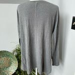 Lucy Gray Oversized Long Sleeved Pullover‎ Tee size Medium Activewear Athleisure Photo 2