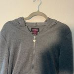 Thrill Gray Zip Photo 2