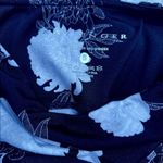 Kay Unger  Poppy Black and White Floral Workout Leggings Women’s Small Photo 3