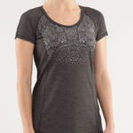 Lululemon  Run Wild Short Sleeve Tech Tee Womens 10 Black Gray Photo 0