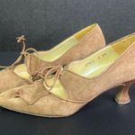 Kenneth Cole Women's Brown Suede Pumps Size 8AA SKU 2115 Photo 0