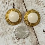 Vintage White Enamel Goldtone Round Clip Earrings Gold Photo 8