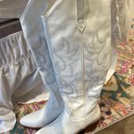 Cow Girl Boots White Size 7 Photo 0