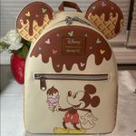 Lounge Fly NWT Mickey  Disney bagpack ice cream Photo 0