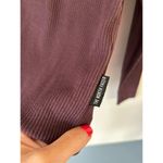The North Face womens top size S maroon quarter zip ribbed material Photo 6