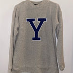 Woolly Threads  women’s size small gray Yale pullover sweater Photo 0