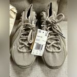 Yeezy NIB  450 'Stone Flax' size 6.5 Photo 6