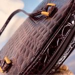 EXPRESS  croc-embossed purse Photo 5