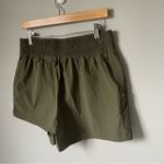 Merrell  Olive Green Women's Shorts Size Medium Photo 3