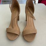 Tan Heels Size 8 Photo 4