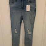 Good American Good Legs Crop Distressed Jeans in Light Blue Size 2 / 26 NWT Photo 2