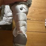 The North Face  icepick quilted boots white down 6.5 Photo 9