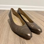 Salvatore Ferragamo  Vintage Block Heel Pump Bronze Metallic Size 8.5 AAA‎ Photo 1