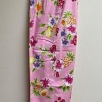 Briggs New York Briggs Pink Floral Stretch Capris Photo 0