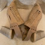 Naughty Monkey Tan leather sandal size9 Photo 0