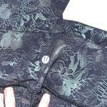 Lululemon Wunder Under Limited Edition Foil Logo 21” Leggings Size 6 Photo 2