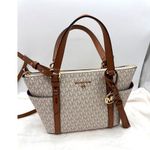 Michael Kors  Sullivan Tote Bag  Vanilla Acorn Chic Convertible Style Logo Tassel Photo 0