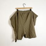Universal Standard NWT Classic Light Terry Sweatshorts
Crocodile Green 6XL Photo 5