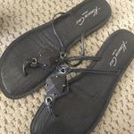 Kenneth Cole  black leather thong sandals sz 9.5 Photo 0