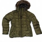 The North Face Olive Green Puffer Jacket β’ Faux Fur Hood β’ Winter Coat Photo 4