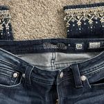 Miss Me Jeans Photo 5