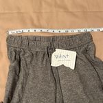 Born szM soft heatheredâgrey drawstring waist ankle band joggers w/pocketsâGUC Gray Size M Photo 5