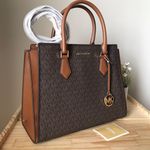 Michael Kors Purse Photo 1
