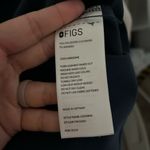 FIGS  Catarina One-Pocket Scrub Top PO 3019 Photo 6