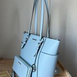 Michael Kors Set Photo 2