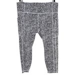 Athleta Ultimate Stash Textured 7/8 Tight in Tailwind Black White Size 2X NWT Photo 1