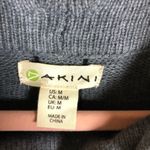 Akini  sweater‎ Photo 5
