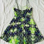Everly β
NWOT Dress - Multicolored Green β
Photo 5