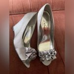 The Touch Of Nina Silver Wedge Ruffle Open Toe Formal Prom Wedding Shoes Sz 6.5 Photo 0