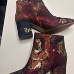 Franco Sarto  Burgundy Brocade Boots Size 9 Heeled Chunky Ankle Photo 0
