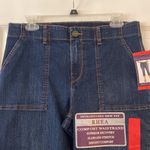 Gloria Vanderbilt  Capri Jeans size 8 brand new inseam 20” waist 32” Photo 3