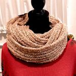 Women’s Pink Knit Infinity Scarf / Neck Warmer NWT Photo 3
