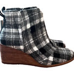 Toms NEW Women's Clare Grey Plaid Wedge Boot Size 8.5 #B1449A Photo 0