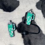 Straw Topper & Croc Charm Photo 1