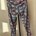 LuLaRoe  4th of July tall and curvy leggings Photo 4