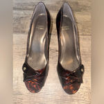 Stuart Weitzman  Heels / Pumps TORTOISE Cross Strap - Sz 8.5 M Preowned gorgeous Photo 1