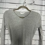 Newport News Vintage Y2K Gray Fitted Long Sleeve Ribbed Top V-Neck Shirt Size M Photo 4