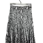 New Look  Midi Skirt Snakeskin Design Pleated Pull On Elastic Waist Gray Black 2 Photo 2
